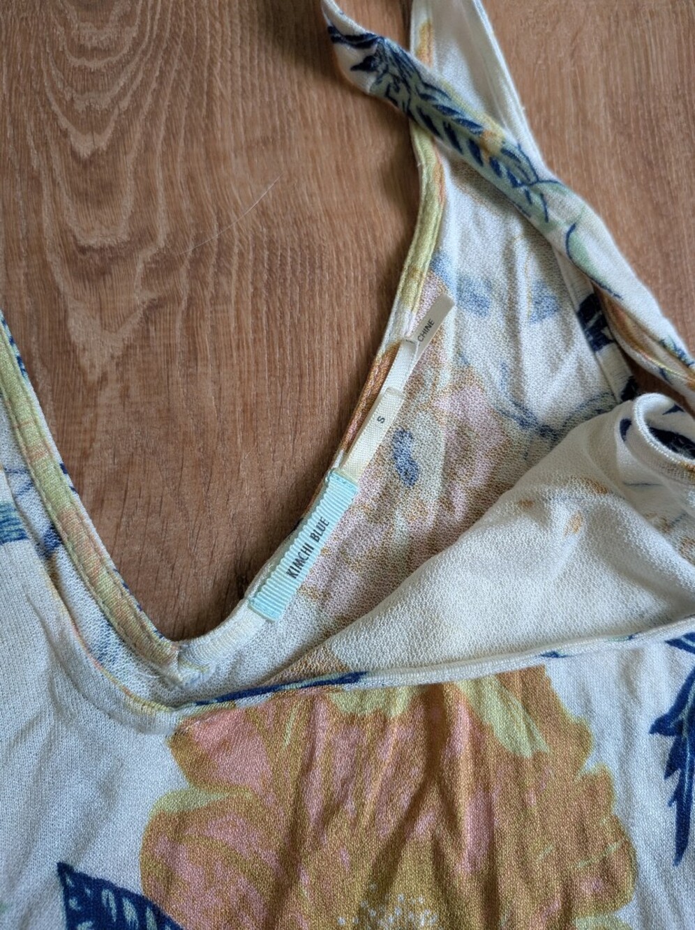 URBAN OUTFITTERS Sleeveless Floral V-Neck Peplum Tank Top - Yellow Floral Small - Picture 3 of 4